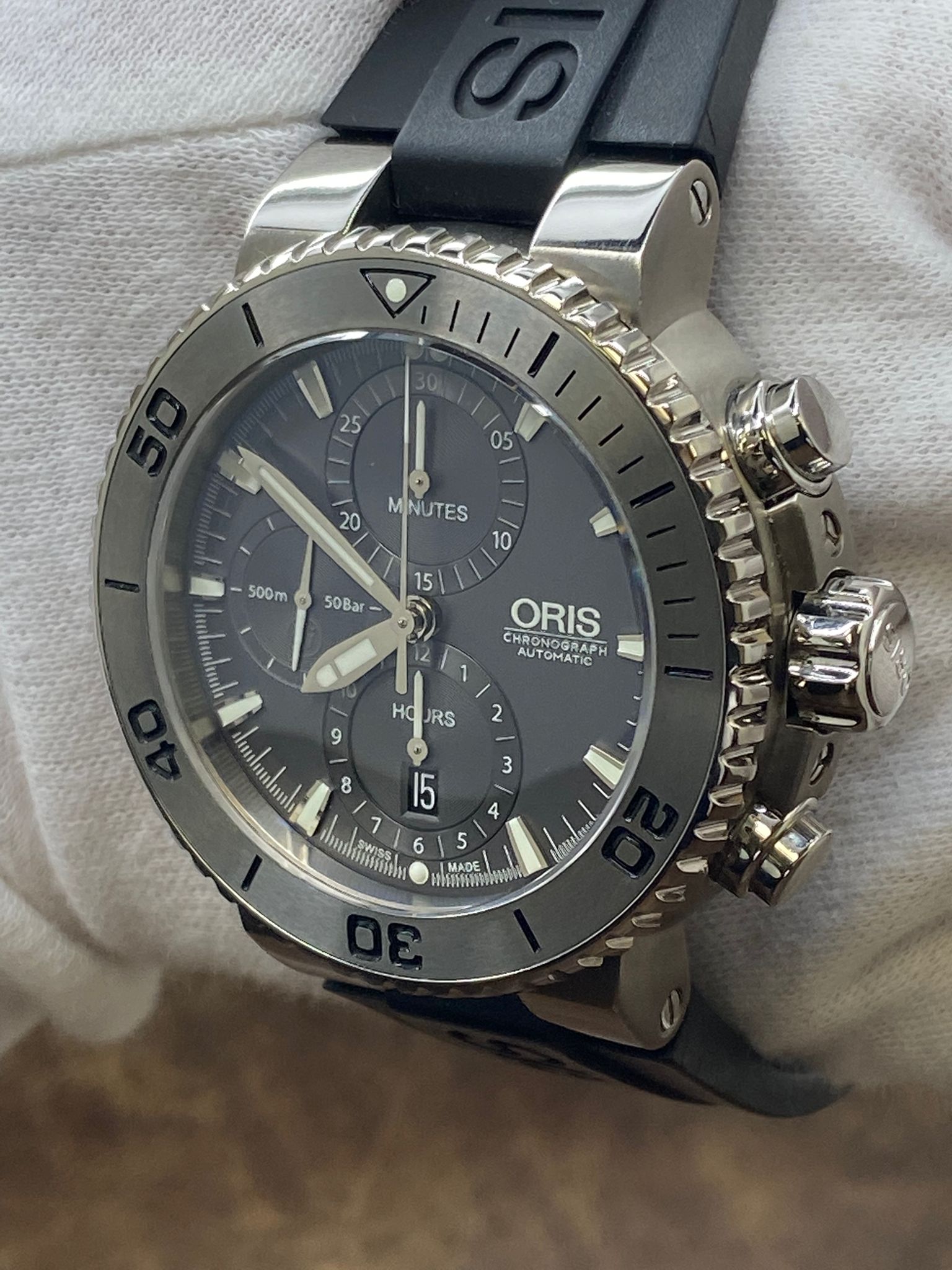 Oris Aquis Titan Chronograph